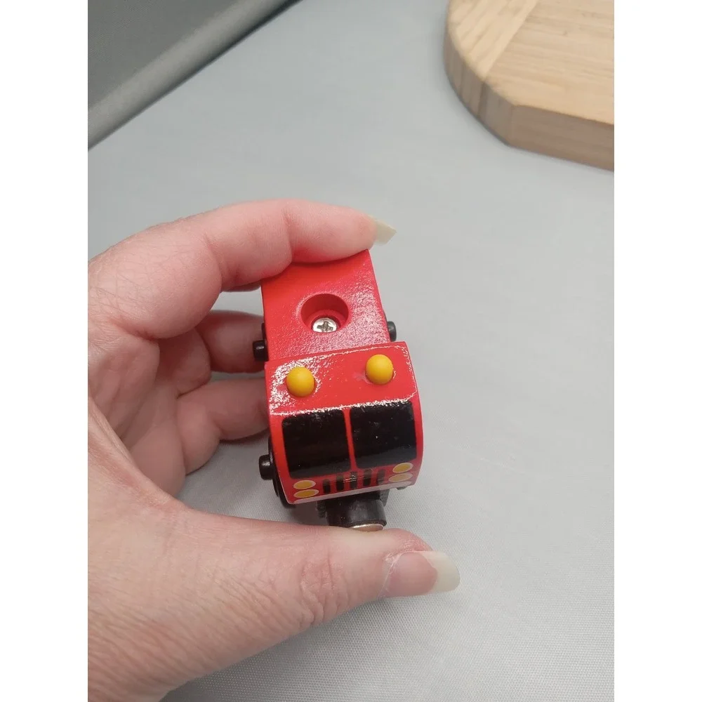 Thomas The Tank Engine Friends Wooden Railway Sodor Dept 36 FIRE TRUCK& TN Read